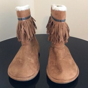 Fringe Boots
